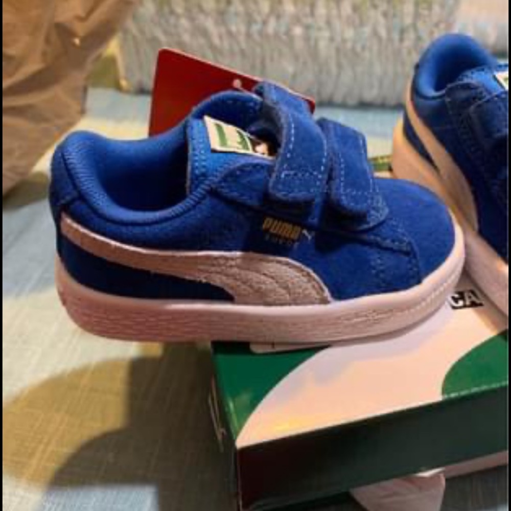 ❤️SOLD❤️Toddler suede Pumas
